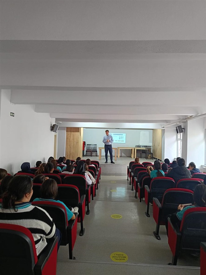 NENE HATUN MESLEKİ VE TEKNİK ANADOLU LİSESİ ÖĞRENCİLERİNE GİRİŞİMCİLİK VE KOOPERATİFÇİLİK EĞİTİMİ 